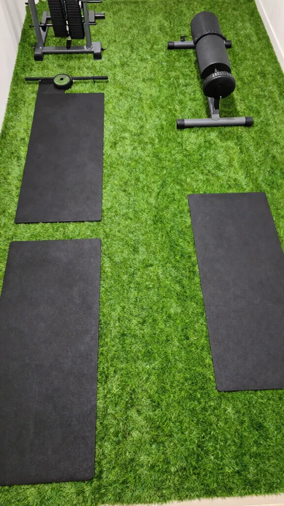 11 Home Gym Turf Ideas for a Versatile, Functional Training Floor - 9. Combining Turf with Other Flooring Options 1